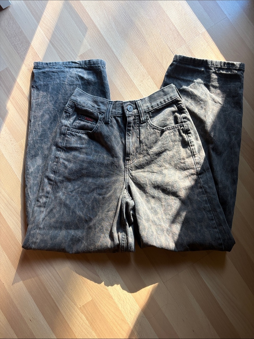 BDG Logan Baggy Leopard Jeans